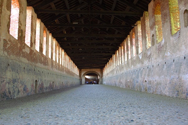 Covered Road - perspective - wooden beams