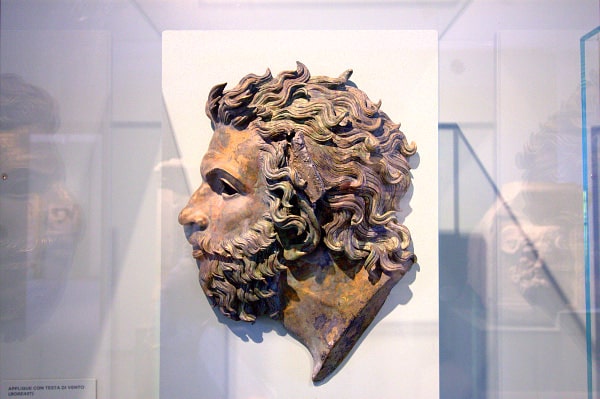  Applique- Bronzo- Testa di Vento- Museo Archeologico Nazionale di Aquileia
