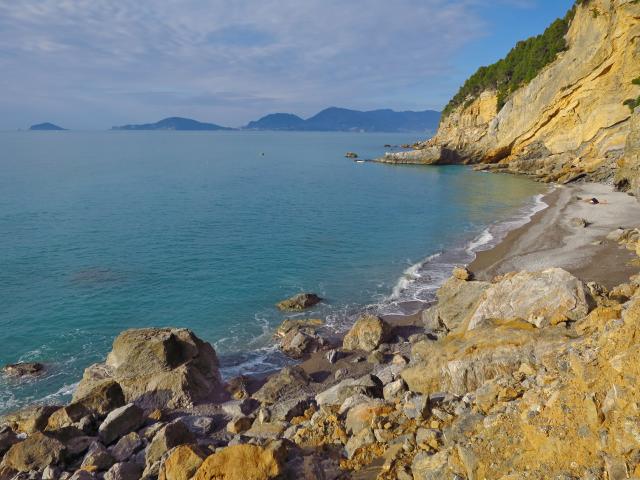 Spieggioni- tellaro- Spiaggia del Groppolo- Golfo dei Poeti