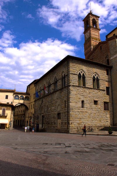 what to see in Città di Castello-palazzo priori-piazza gabriotti