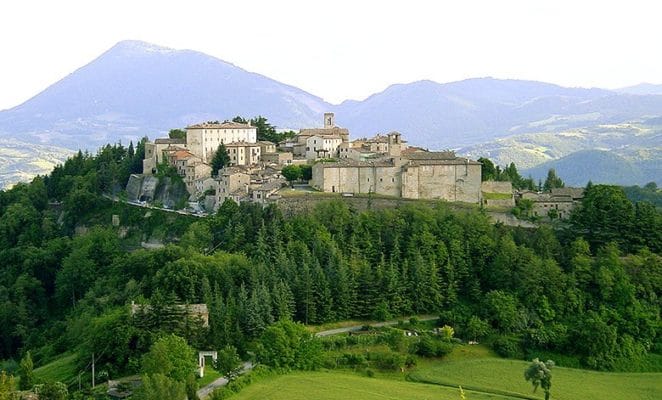 Montone-l'Umbria Medioevale-Panorama-Borgo-Natura