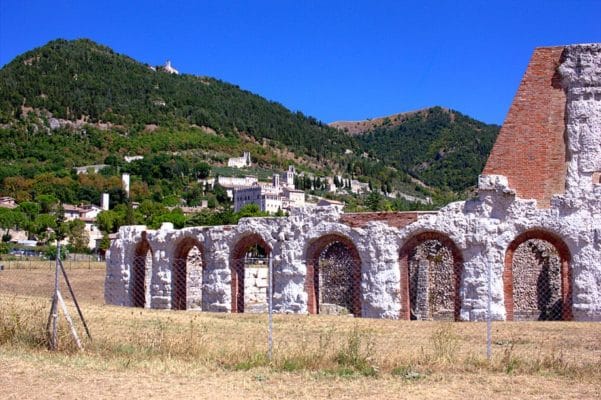 What to see in Gubbio-Roman Theatre-monte ingino 