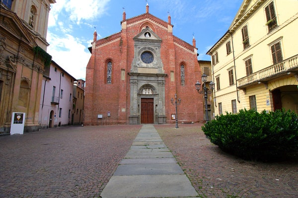 Casale la capitale del Monferrato- Chiesa di San Domenico- Piazza- Casale Monferrato