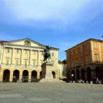 Casale la capitale del Monferrato-Piazza Mazzini- Statua Carlo Alberto-Portici- Casale Monferrato