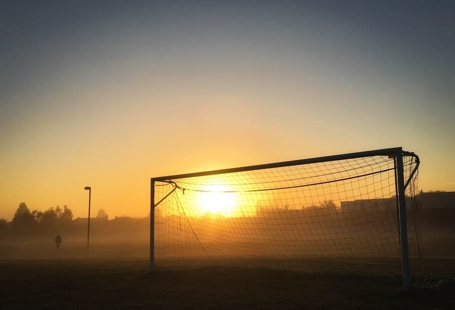 finale mondiale-tramonto-porta da calcio-jpg