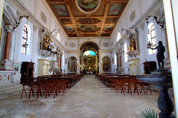 Una passeggiata tra i vicoli del borgo di Pirano- Duomo di Pirano- Piran- Duomo di San Giorgio- Interno