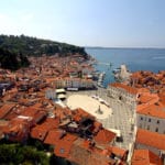 una passeggiata tra i vicoli del borgo di Pirano- Piran- Piazza Tartini- Panorama. Campanile di San Giorgio