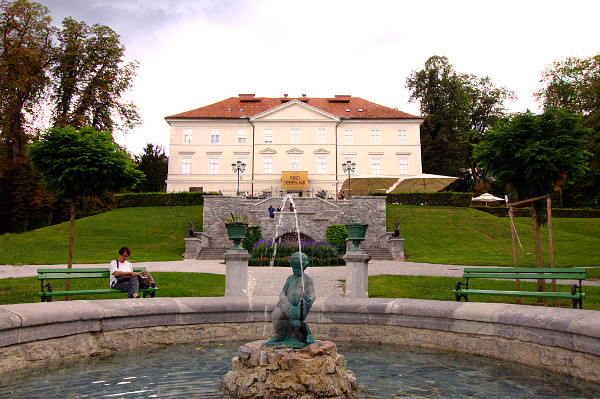 Ljubljiana- Castello di Tivoli- Tivoli Park-Tivolski Grad- Fontana