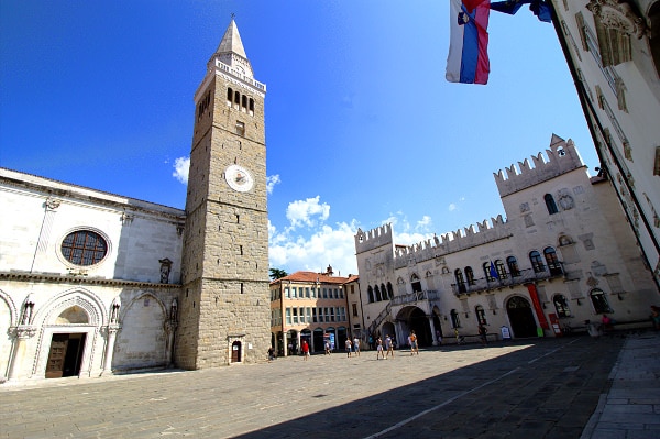 Cosa vedere a Capodistria in un giorno- Piazza Tito- Tito Trg- Palazzo Pretorio- Torre civica-Koper- Cattedrale dell'Assunta