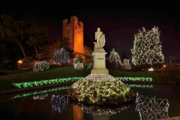 Castelfranco Veneto- Natale- Natale sotto le mura- Luci-