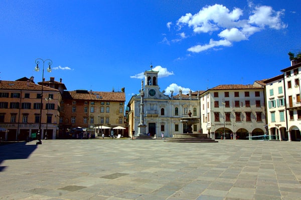 What to see in Udine- Piazza San Giacomo-Piazza Matteotti- Portici- Tajut rite- Church of San Giacomo-