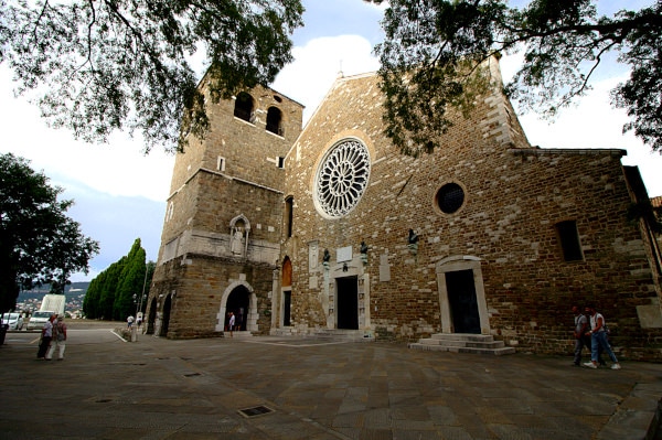 Cosa vedere a Trieste in un weekend- Cattedrale di san Giusto- Romanico- Gotico- Colle di san Giusto