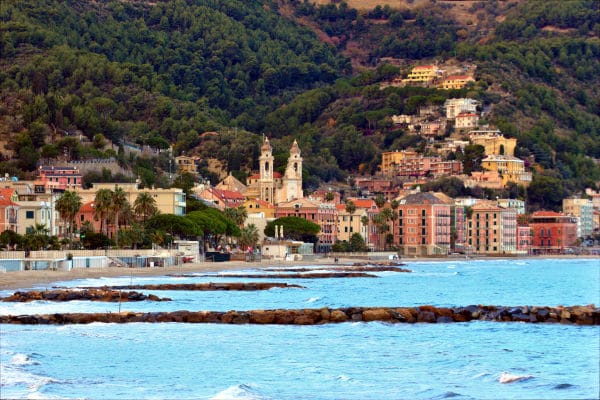 What to see in Laigueglia- Panorama- Baia del Sole-coast