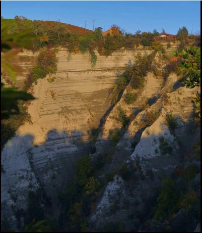 Rocche dei sette fratelli-Treiso- voragine