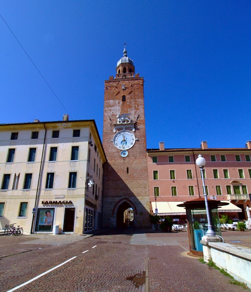 What to see in Castelfranco Veneto in a few hours - Civic Tower - clock - Lion of San Marco