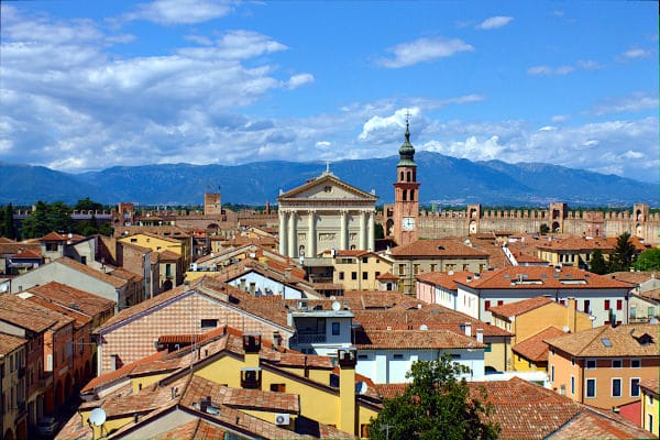 Cosa vedere a Cittadella in poche ore- Panorama- Duomo di Cittadella- Case- Campanile