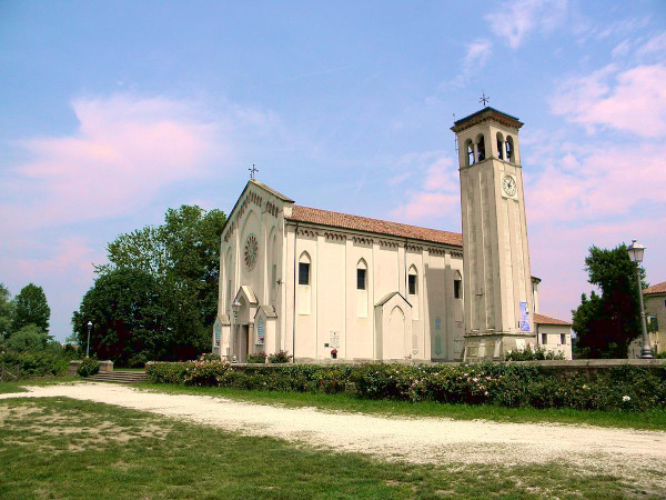 Church of Sant'Angelo - legend of Orlando - Treviso -