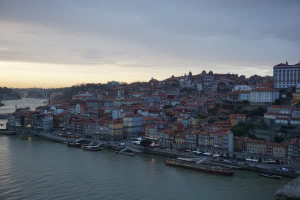 Porto-Veduta-Alto-Tramonto-Case-Fiume