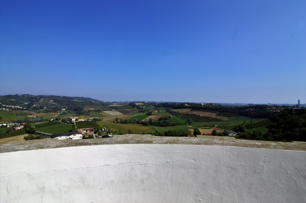 Panorama-Hills-Monferrato-Gonzaga Castle