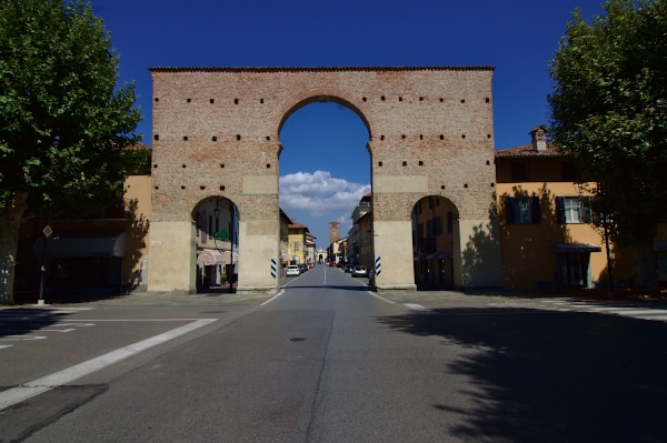 Cosa vedere a Cherasco- Arco di Porta di Narzole- 