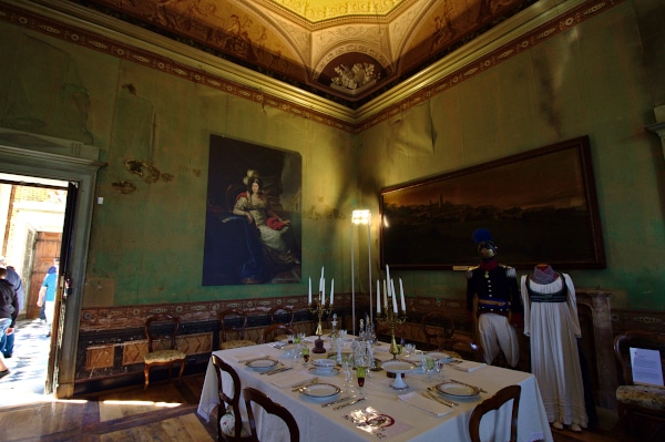 Visita al Castello di Govone-Camera da parata-appartamenti della regina-mobili d'epoca.quadri-