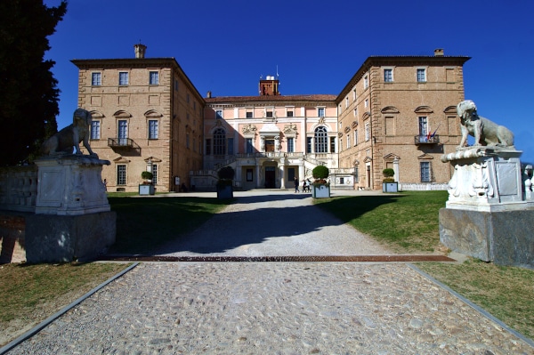 Visit to the Govone Castle-facade-staircase-telamoni-baroque