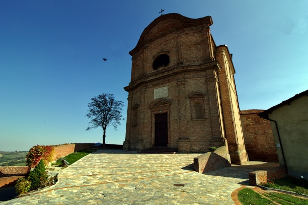 Cosa vedere nei dintorni di Casale Monferrato-Chiesa di Sant'Ambrogio-Treville