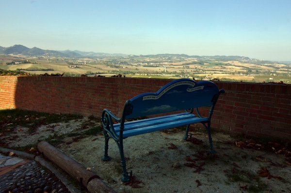 Cosa vedere nei dintorni di Casale Monferrato-Panchina della Tenerezza-Treville-Panorama