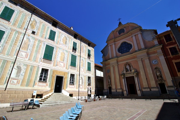 Cosa vedere a Campo Ligure-esterno-chiesa-Natività-di-Maria-Vergine