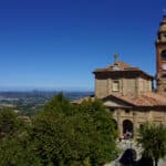 Cosa vedere a Diano d'Alba-Chiesa-san-Giovanni-battista-panorama-langhe