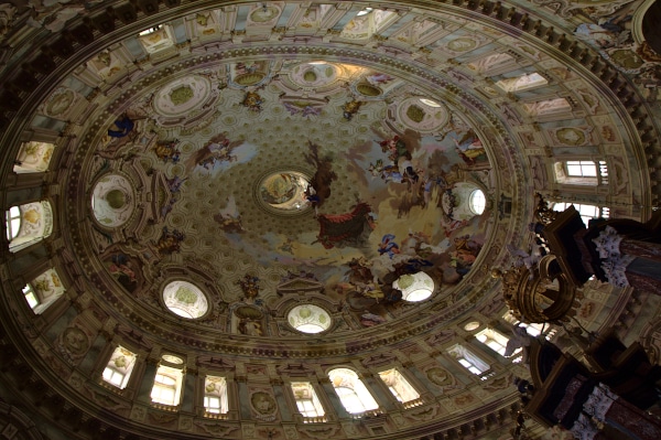 Cosa vedere nei dintorni di Mondovì-Santuario di Vicoforte-cupola ellittica-affresco